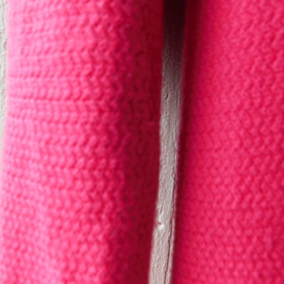 🐾GAP Bright Pink Sweater🐾 - Picture 4 of 9